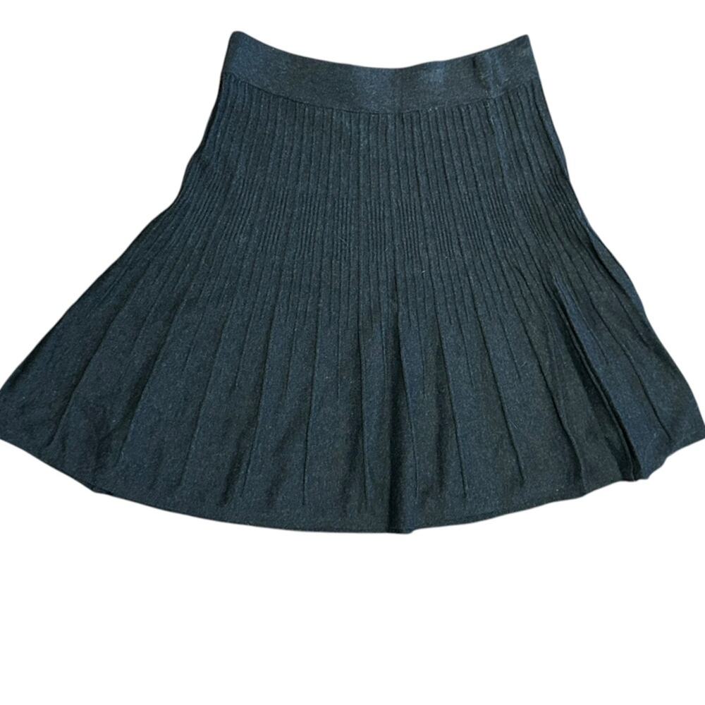 Cabi Women’s Size Small Charcoal Gray Flared Sweater Type Skirt 100% Cotton